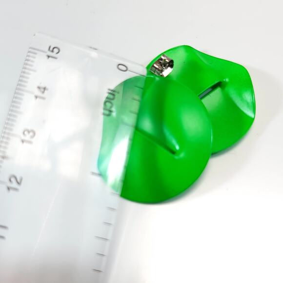 Vintage Green Metal Sculpted Earrings, Glossy Finish, Bold Statement Design - Picture 6 of 10